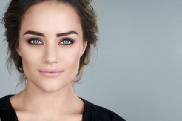 احصلي على حواجب مثالية