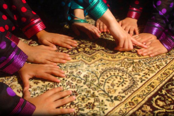 الأسرة في الإمارات