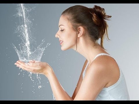 فوائد الماء البارد لبشرتك