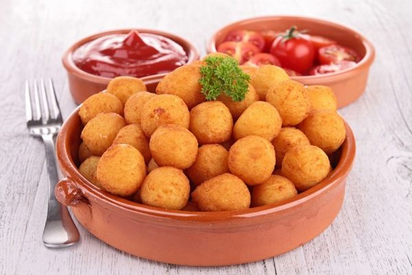 كرات البطاطا المقلية